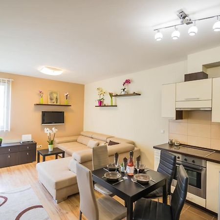 Myflat Solaris Family Apartment Siofok Exterior photo
